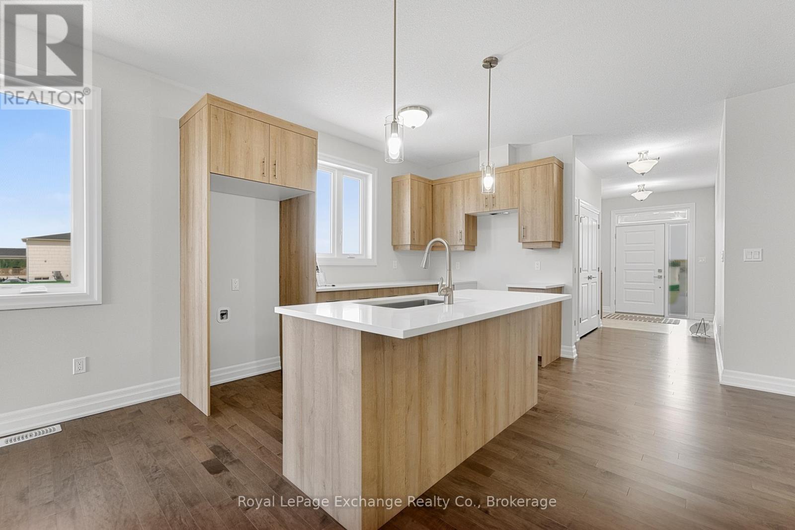 376 Hawthorne Street, Saugeen Shores, Ontario  N0H 2C3 - Photo 6 - X13044160