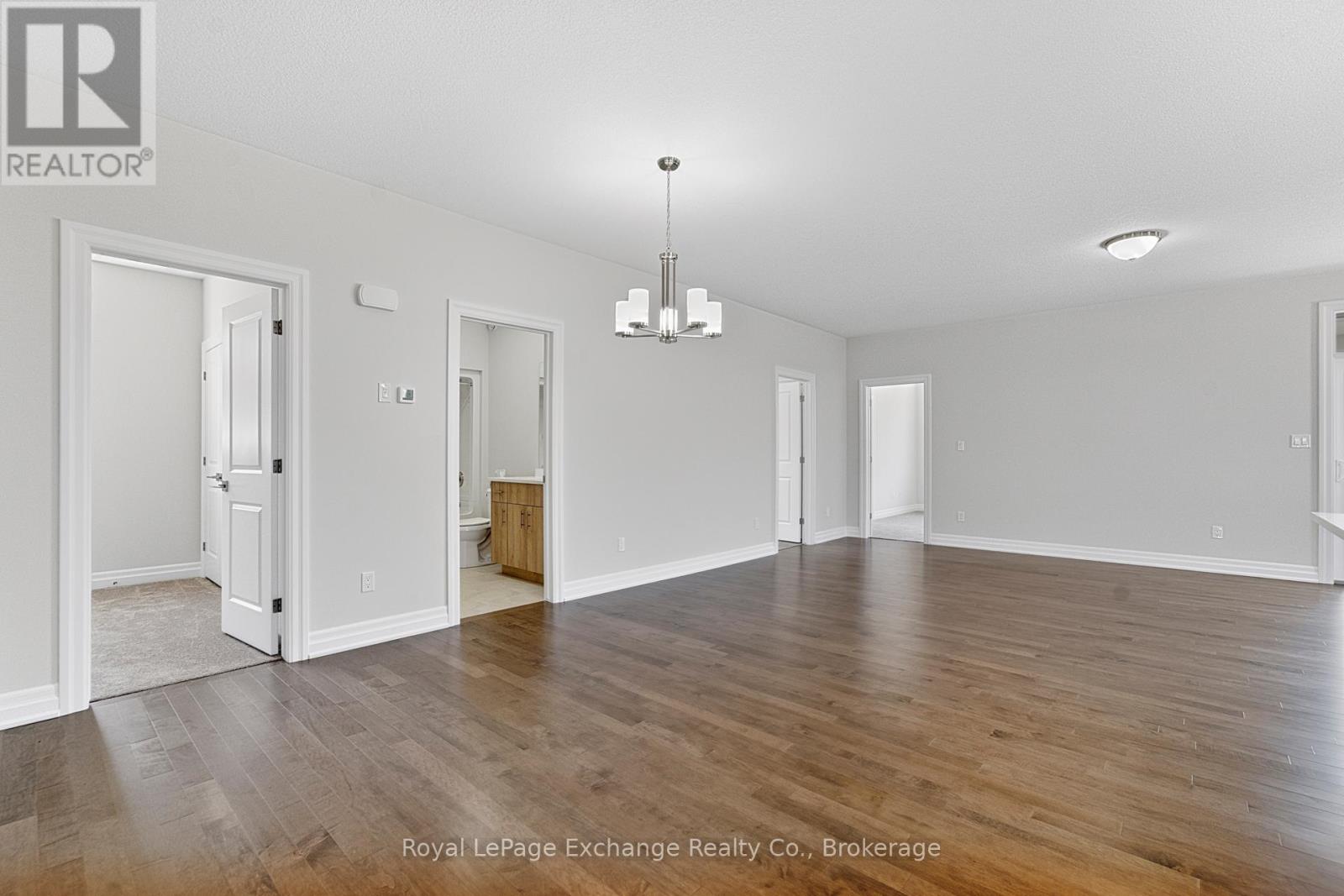 376 Hawthorne Street, Saugeen Shores, Ontario  N0H 2C3 - Photo 8 - X13044160