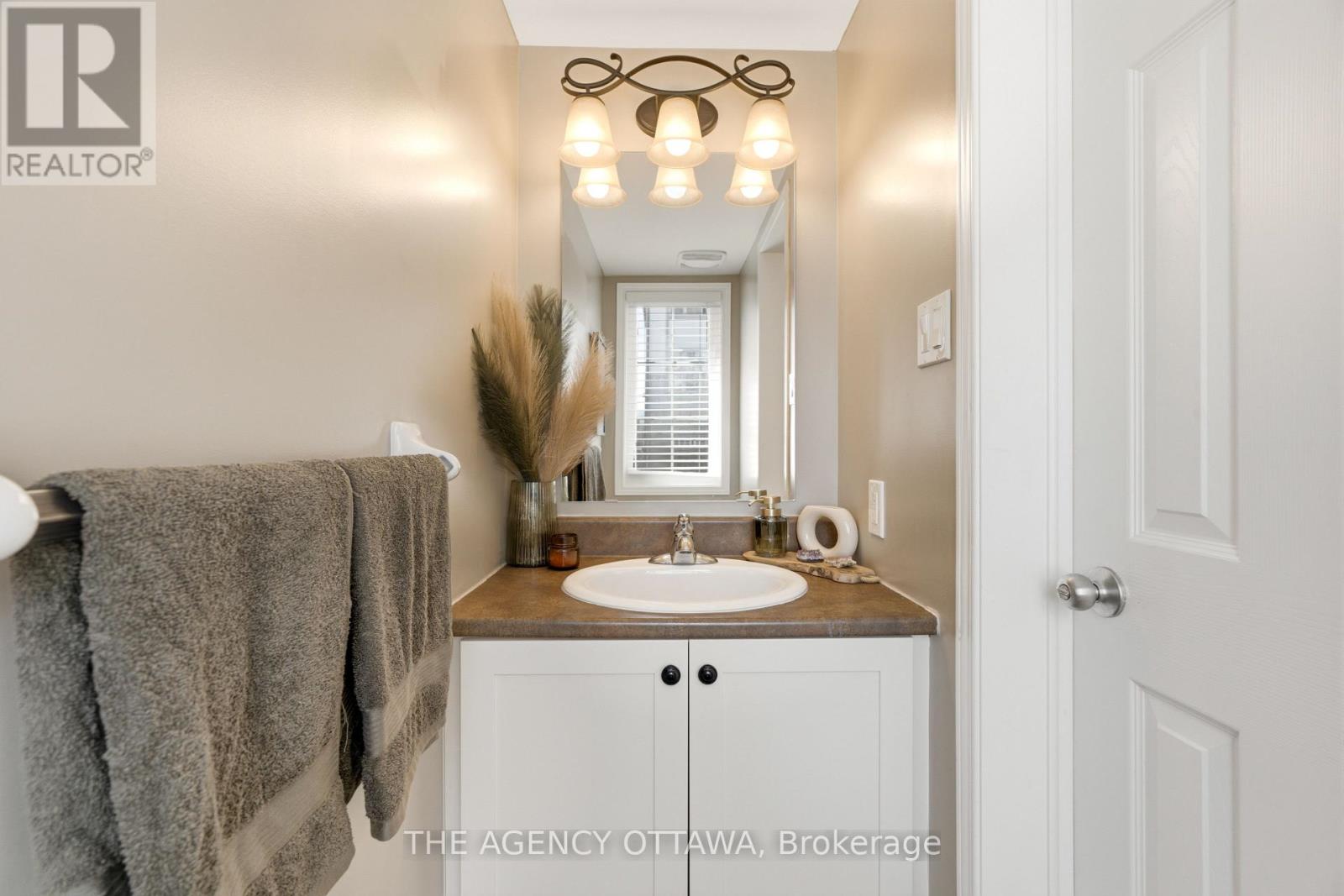 107 Caithness Private, Ottawa, Ontario  K1W 0G4 - Photo 7 - X13044156