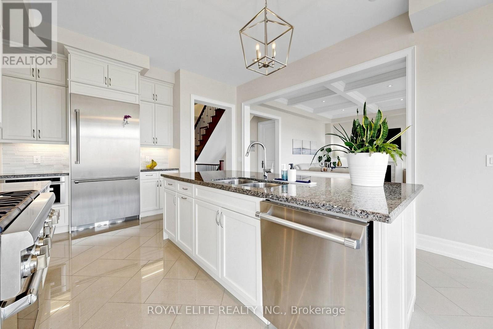 61 Grange Drive, Richmond Hill, Ontario  L4E 1E2 - Photo 15 - N13044132