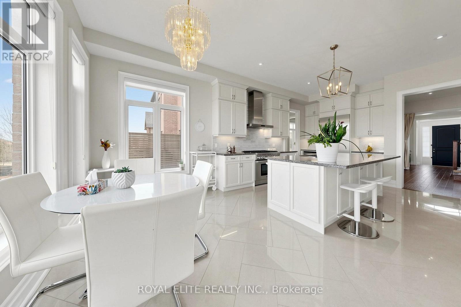 61 Grange Drive, Richmond Hill, Ontario  L4E 1E2 - Photo 18 - N13044132