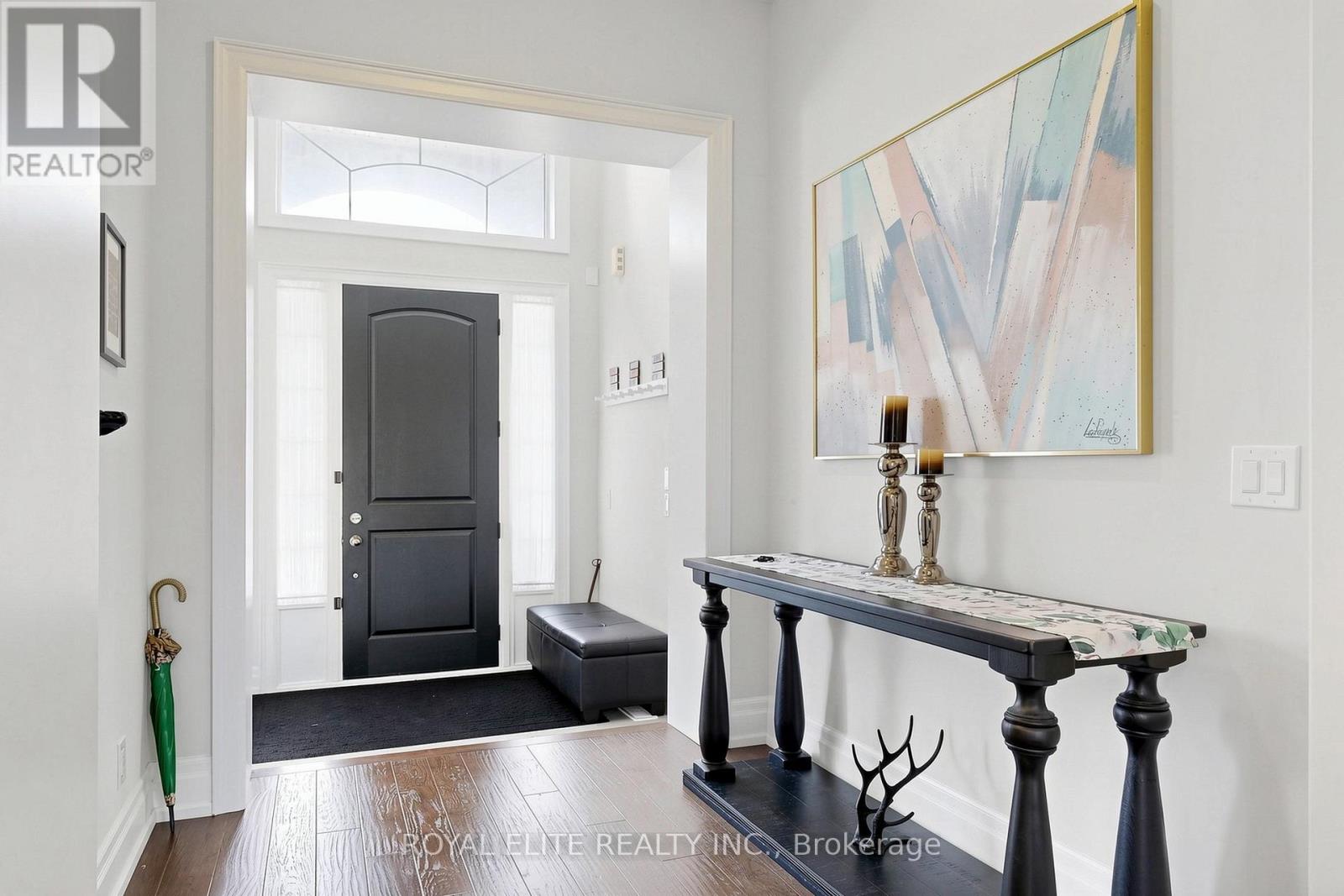 61 Grange Drive, Richmond Hill, Ontario  L4E 1E2 - Photo 2 - N13044132