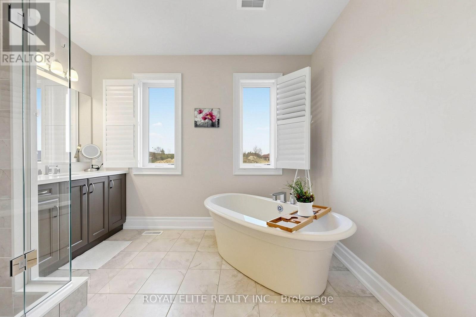 61 Grange Drive, Richmond Hill, Ontario  L4E 1E2 - Photo 29 - N13044132