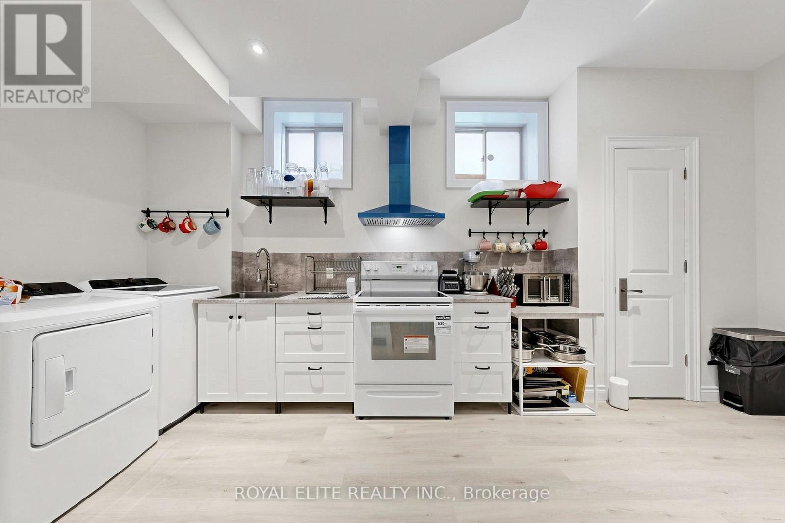 61 Grange Drive, Richmond Hill, Ontario  L4E 1E2 - Photo 46 - N13044132