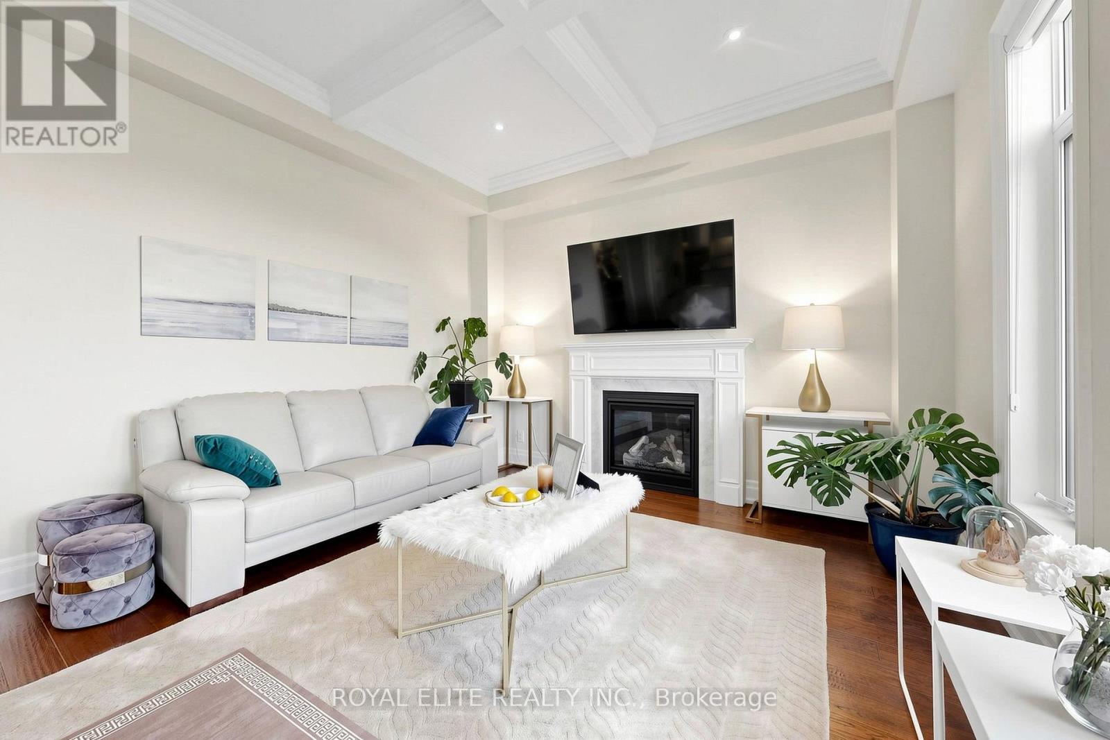 61 Grange Drive, Richmond Hill, Ontario  L4E 1E2 - Photo 6 - N13044132