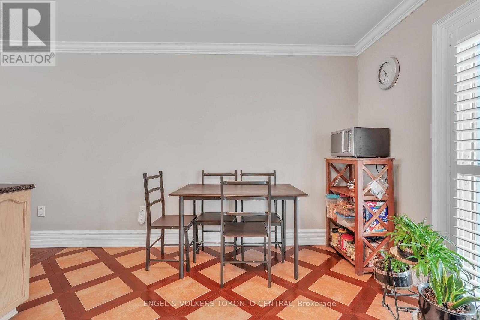 239 Country Lane, Barrie, Ontario  L4N 0W2 - Photo 20 - S13044154