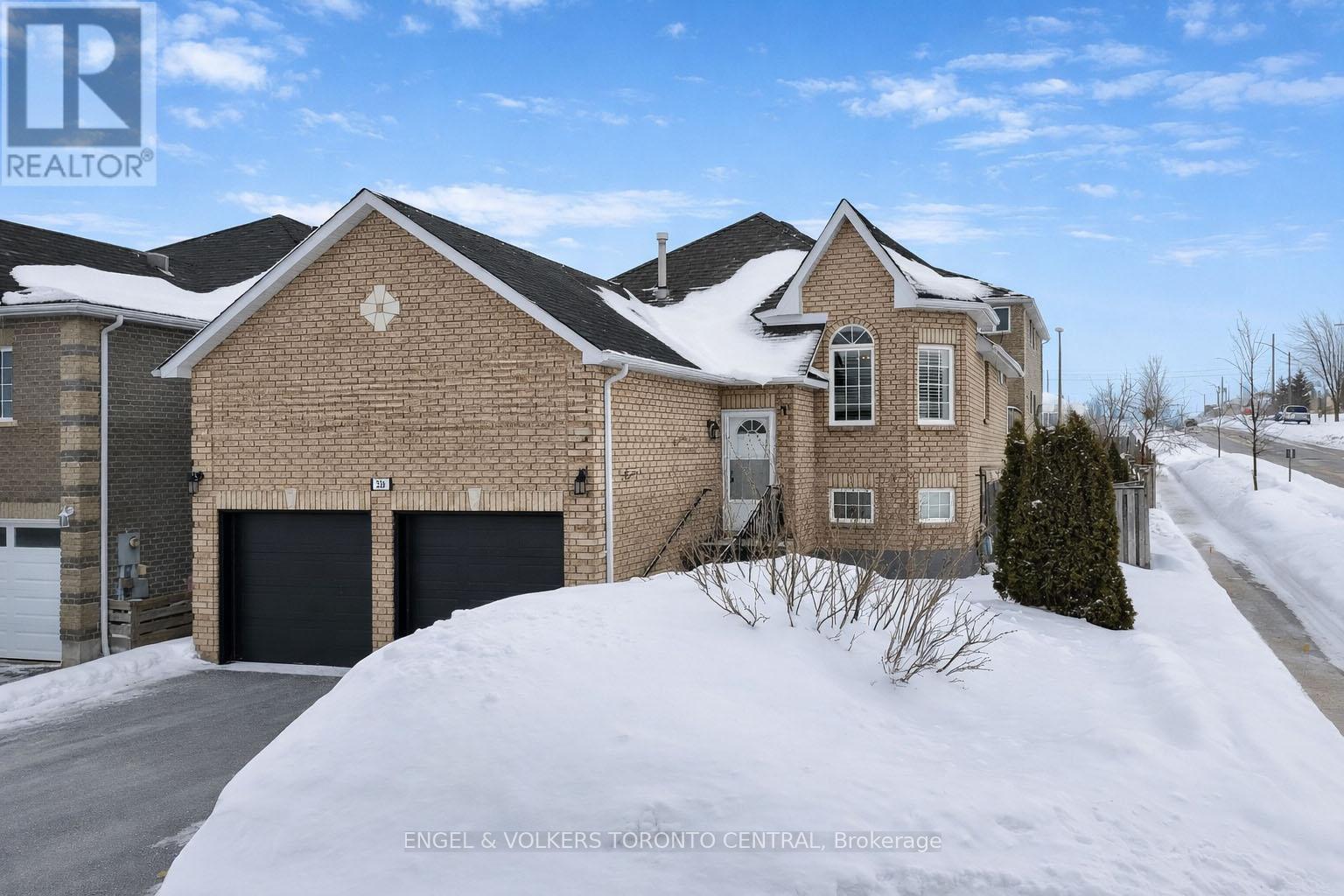 239 Country Lane, Barrie, Ontario  L4N 0W2 - Photo 3 - S13044154