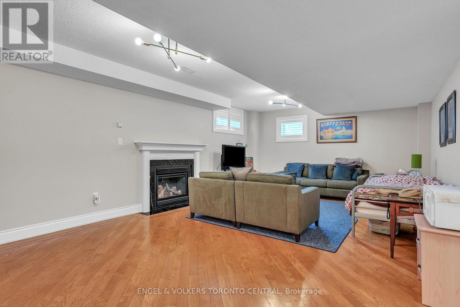 239 Country Lane, Barrie, Ontario  L4N 0W2 - Photo 32 - S13044154