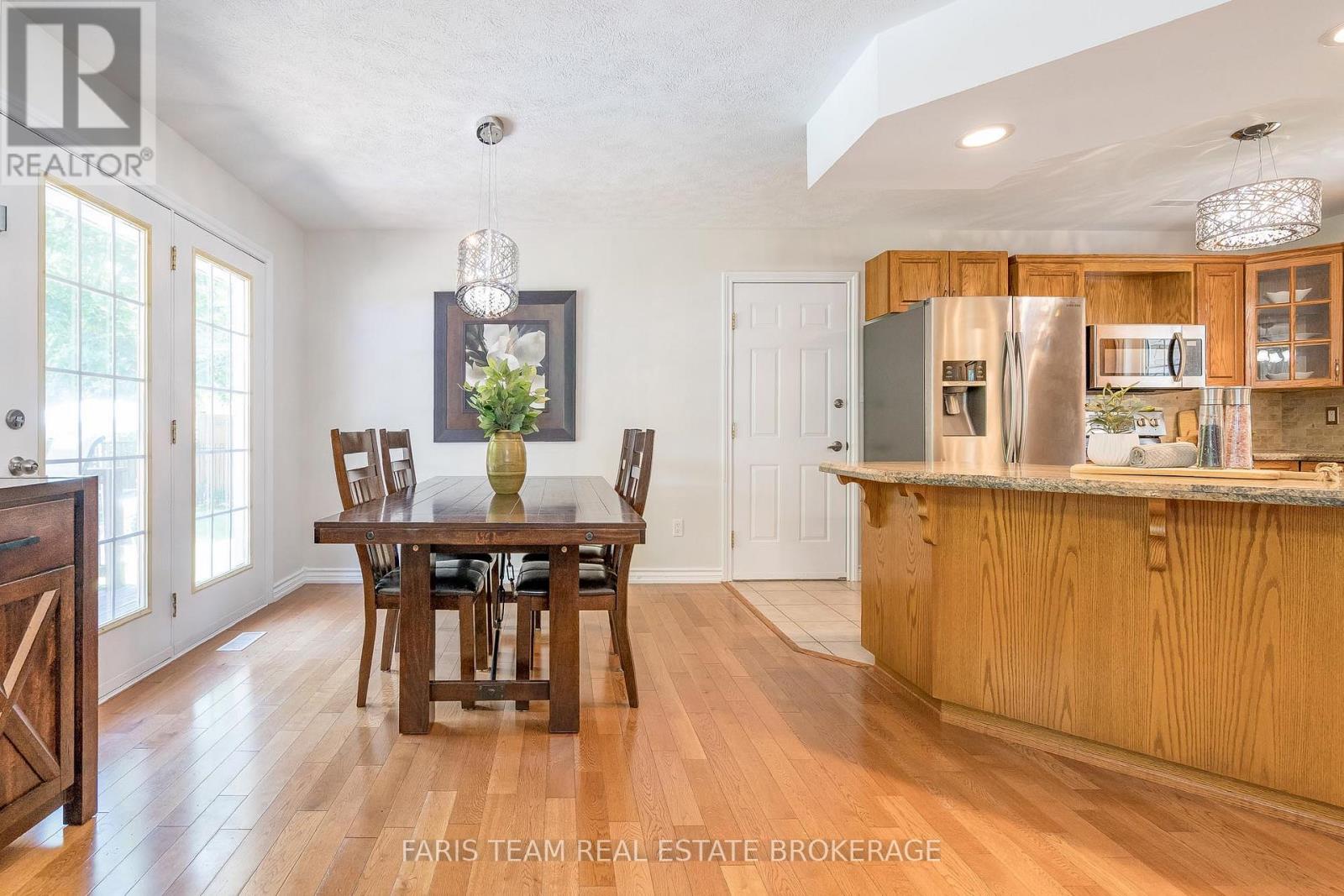 21 Maryjane Road, Tiny, Ontario  L0L 2T0 - Photo 12 - S13044170