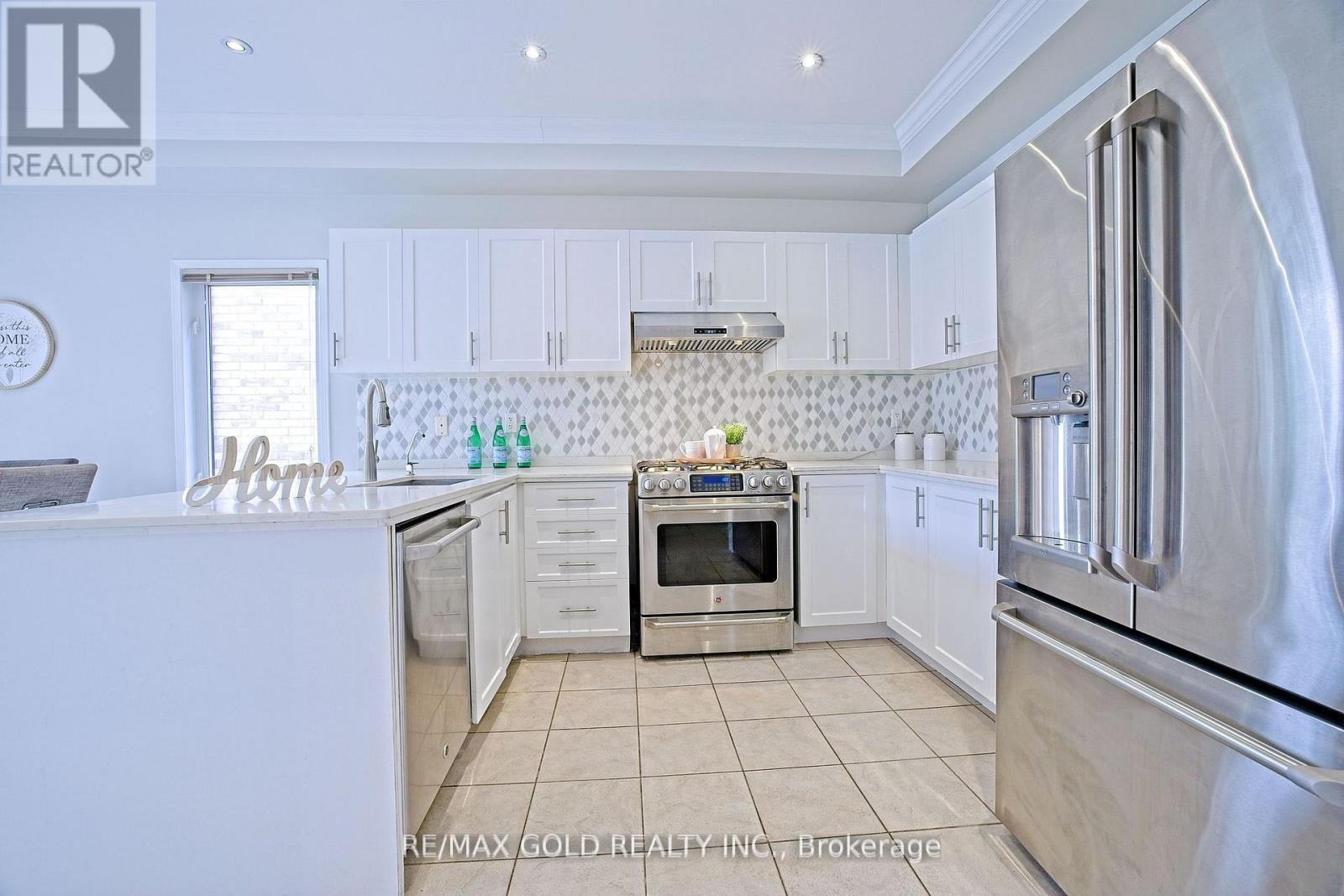 16 Cottontail Road, Brampton, Ontario  L7A 3R3 - Photo 15 - W13044146