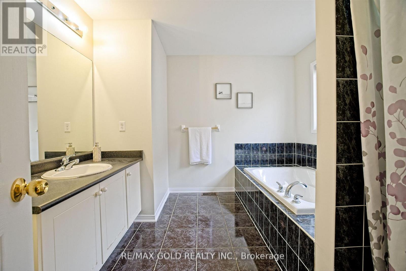 16 Cottontail Road, Brampton, Ontario  L7A 3R3 - Photo 22 - W13044146