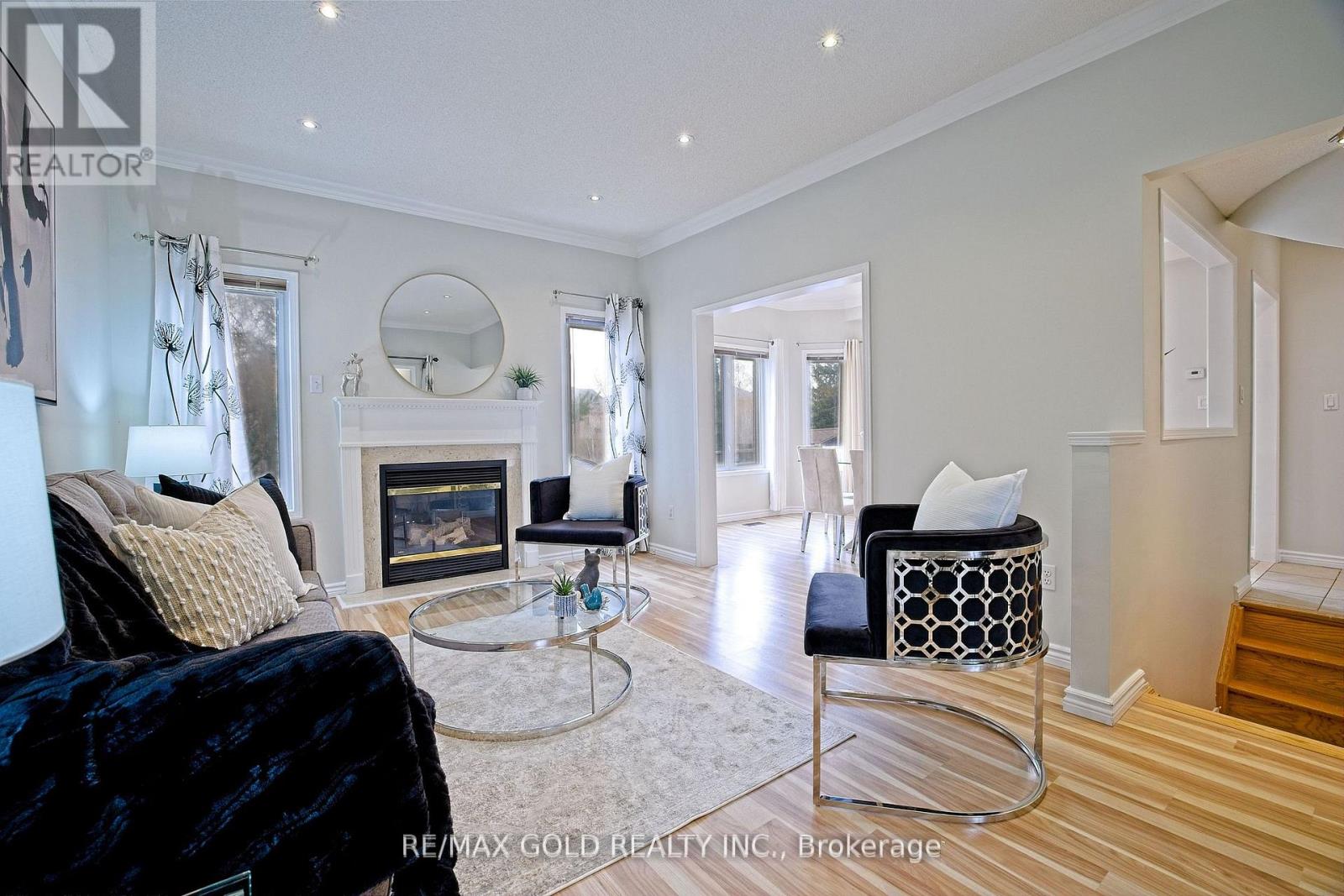 16 Cottontail Road, Brampton, Ontario  L7A 3R3 - Photo 6 - W13044146