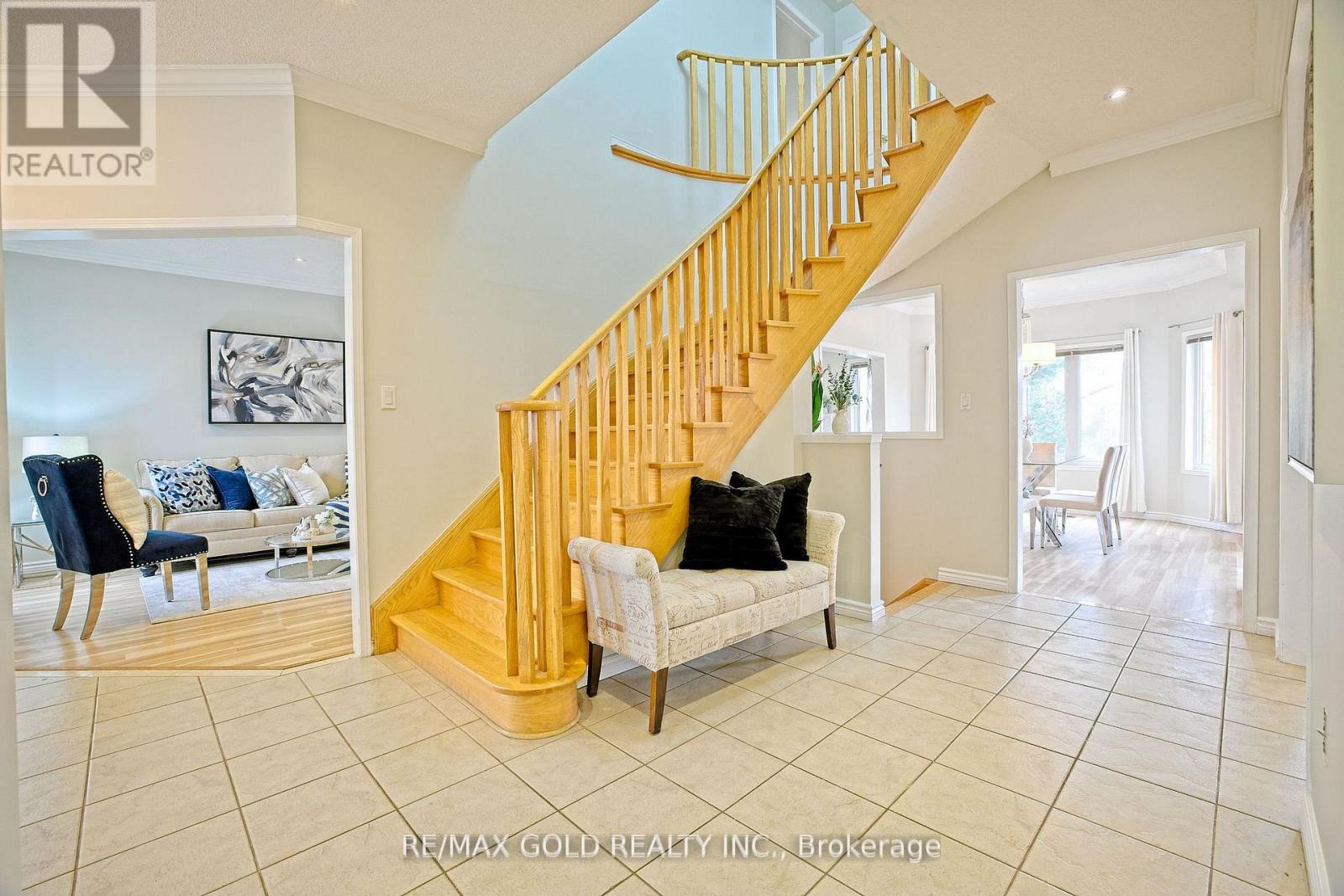 16 Cottontail Road, Brampton, Ontario  L7A 3R3 - Photo 7 - W13044146