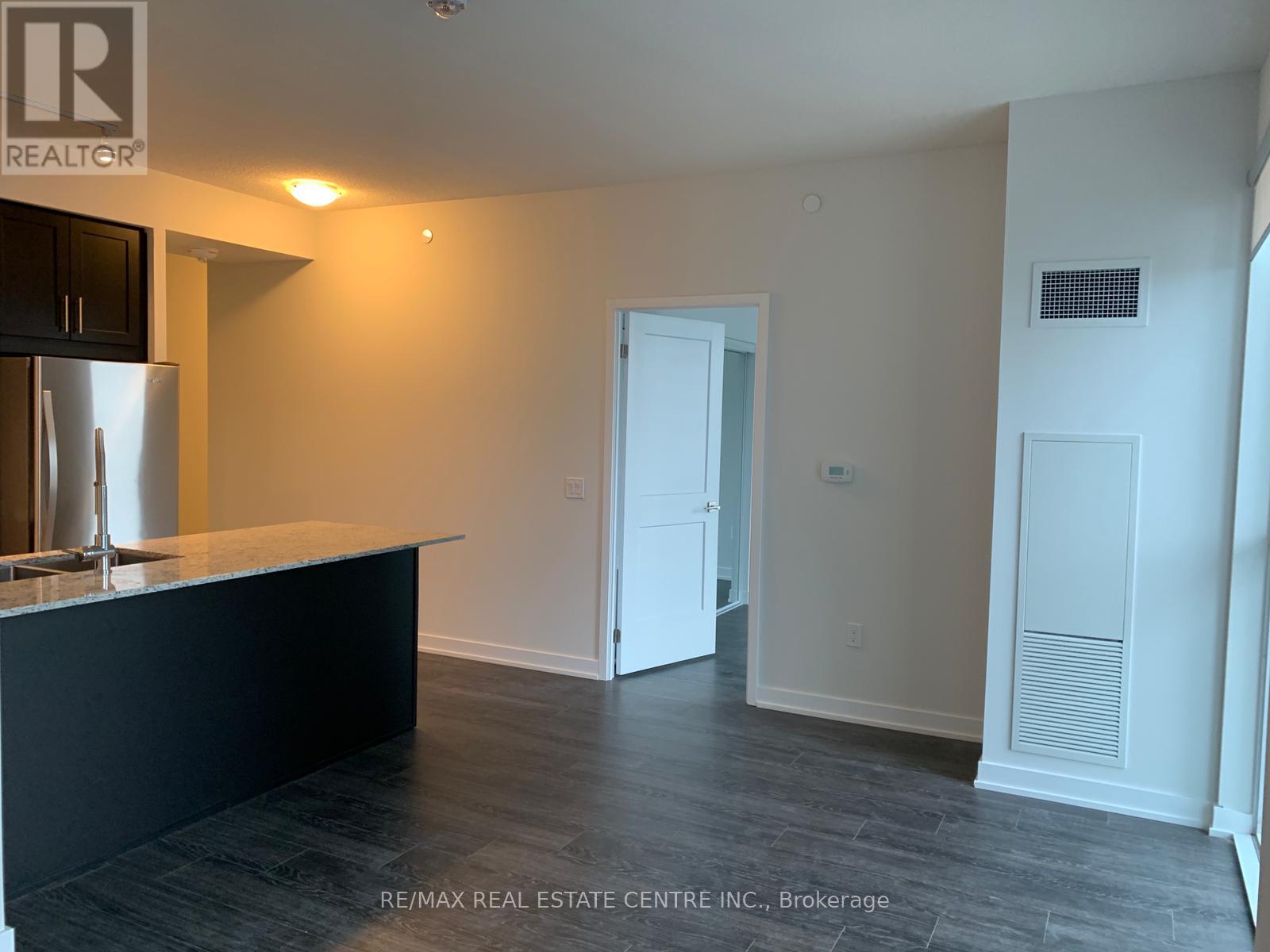 1115 - 4055 Parkside Village Drive, Mississauga, Ontario  L5B 0K8 - Photo 7 - W13044150