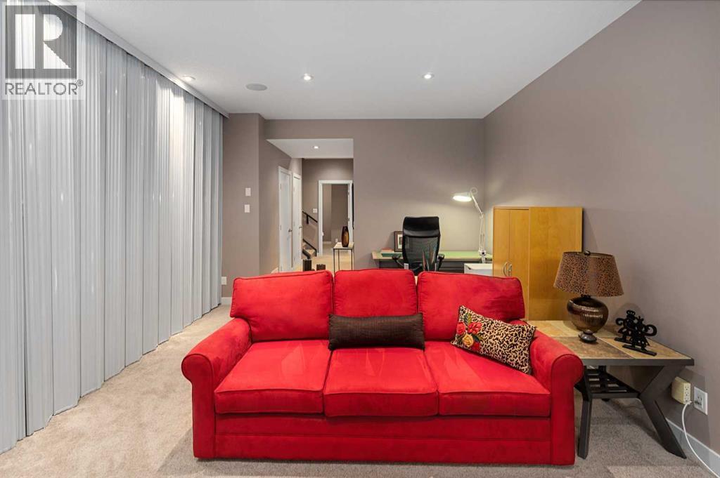 521 9 Avenue Ne, Calgary, Alberta  T2E 0W2 - Photo 35 - A2294400