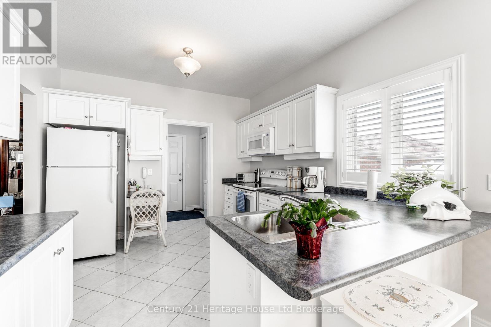 619 Fox Hollow Court, Woodstock, Ontario  N4T 1W3 - Photo 35 - X12896560