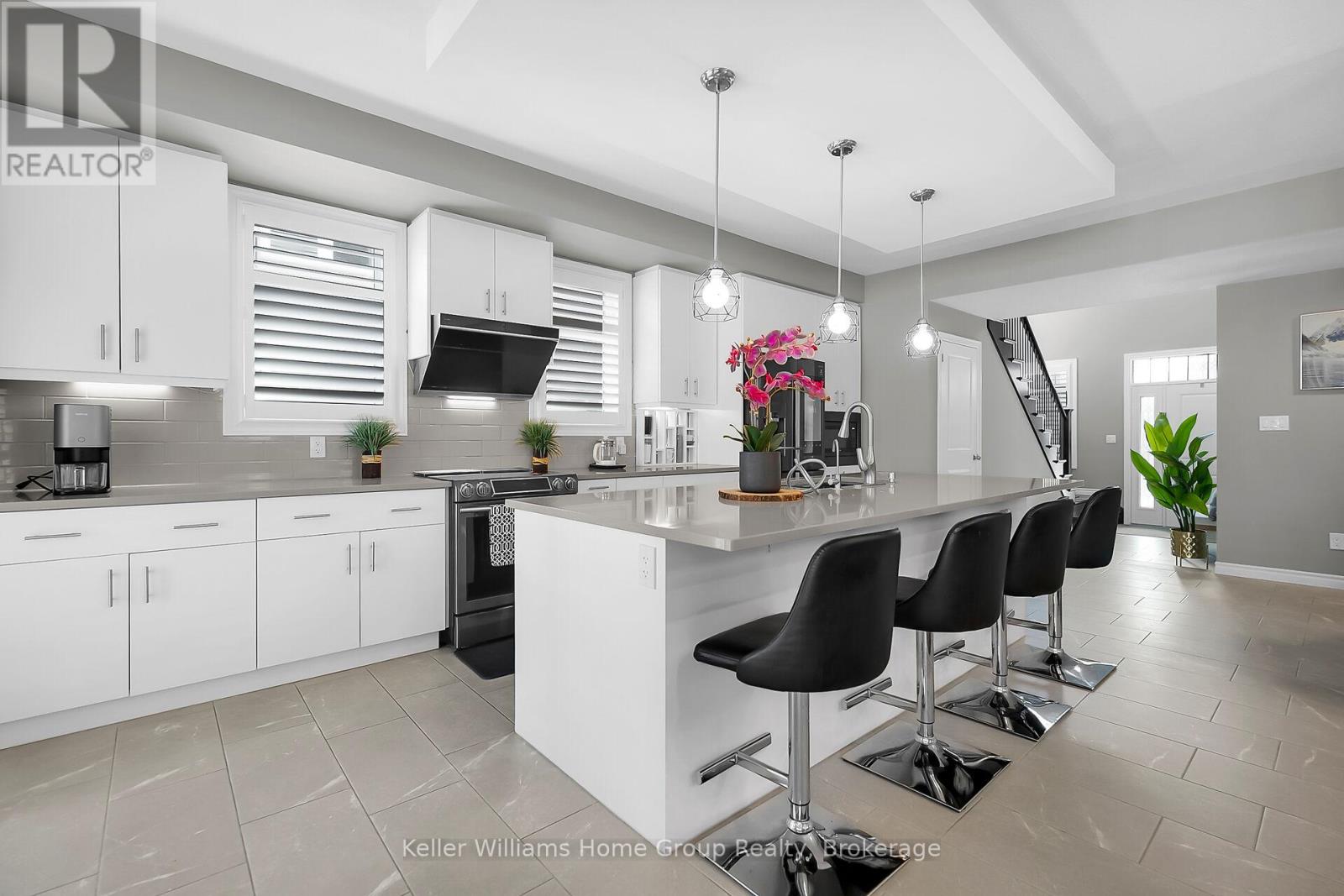 121 Lovett Lane, Guelph, Ontario  N1G 0H1 - Photo 11 - X12916916