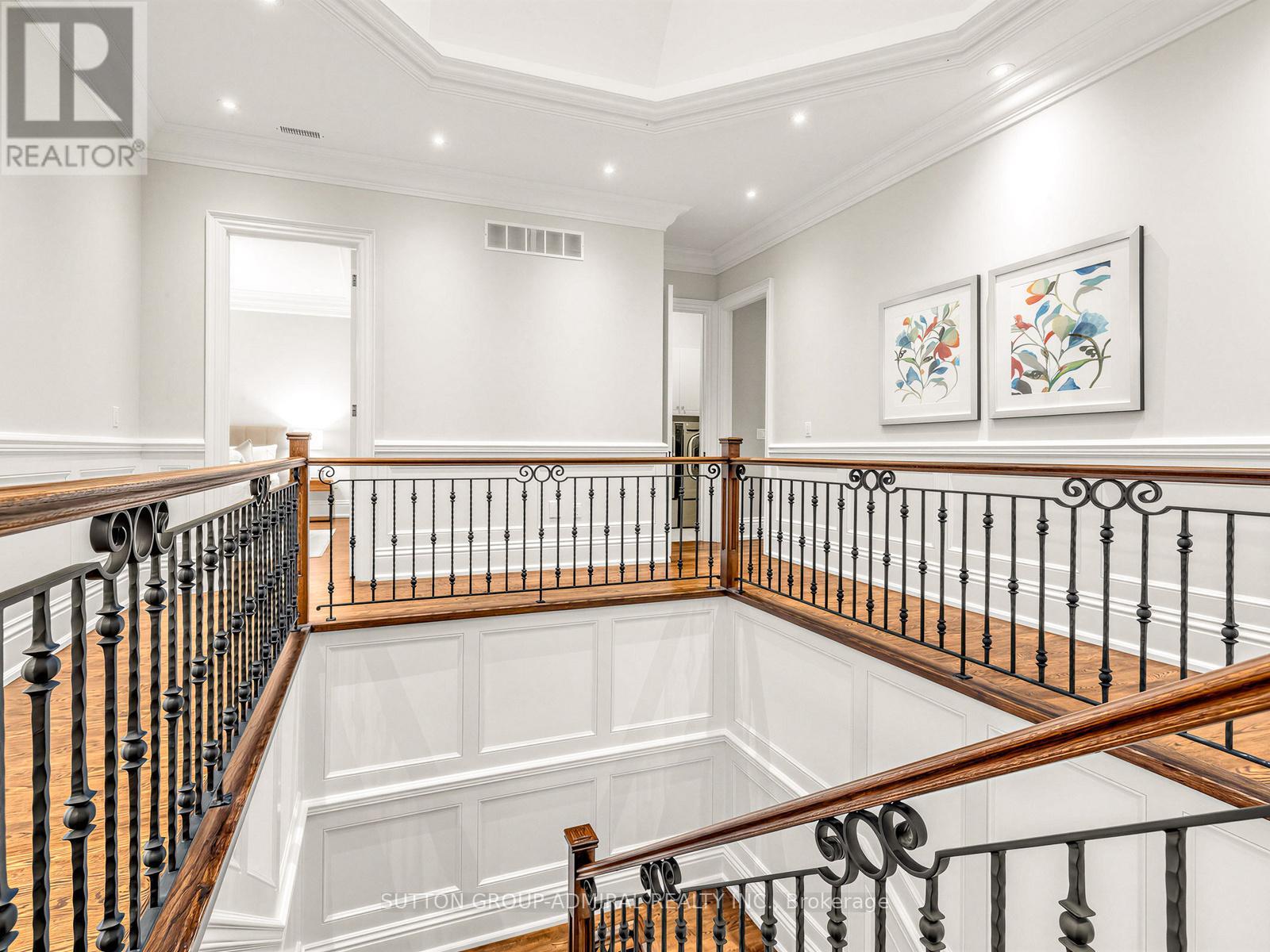 5 Lloydminster Crescent, Toronto, Ontario  M2M 2R9 - Photo 38 - C13009086