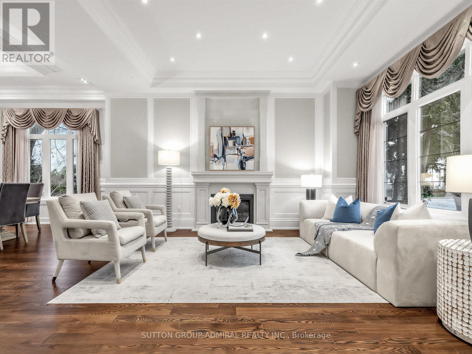 5 Lloydminster Crescent, Toronto, Ontario  M2M 2R9 - Photo 7 - C13009086