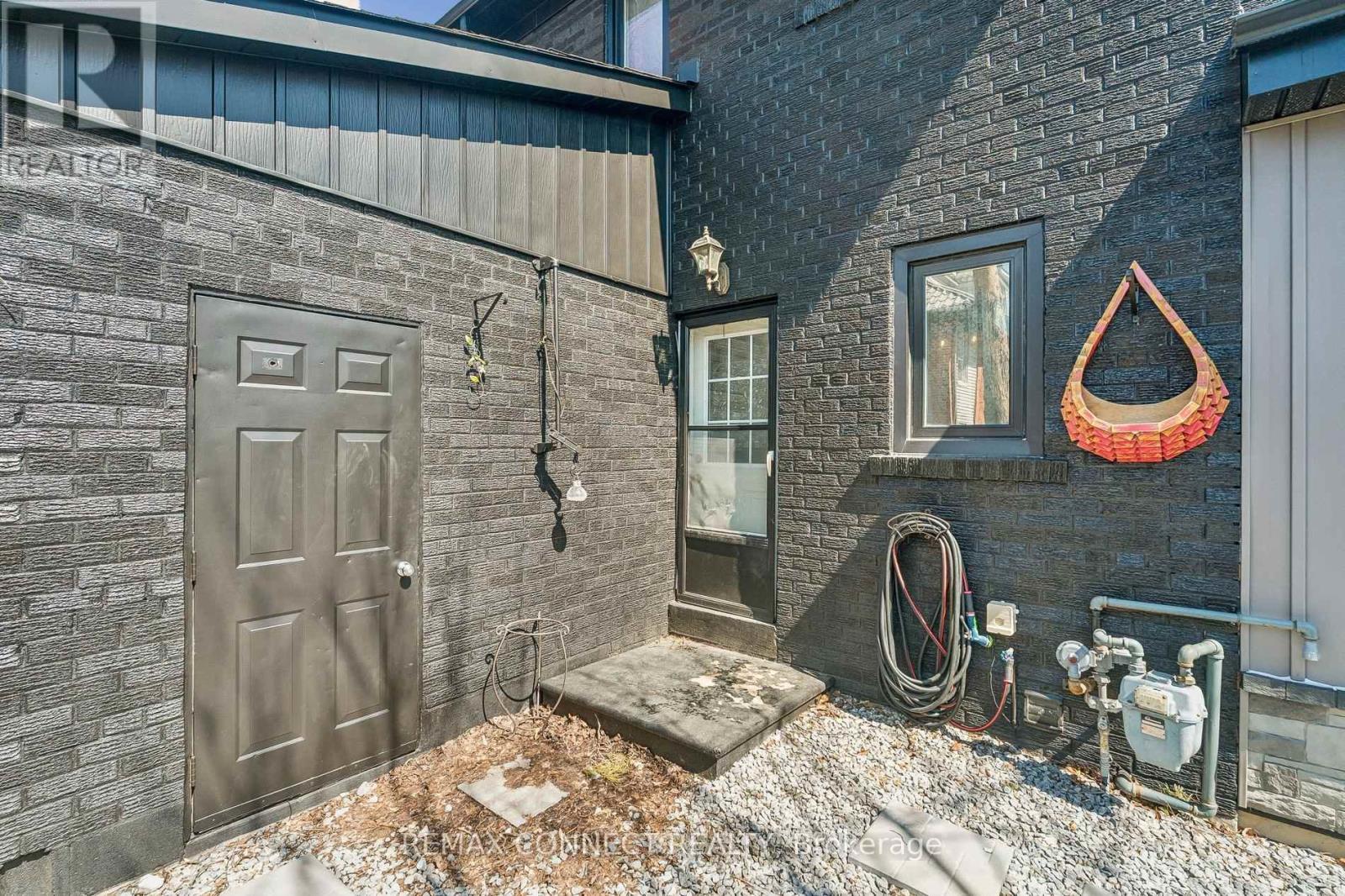 750 Gorham Street, Newmarket, Ontario  L3Y 1L6 - Photo 37 - N13041074