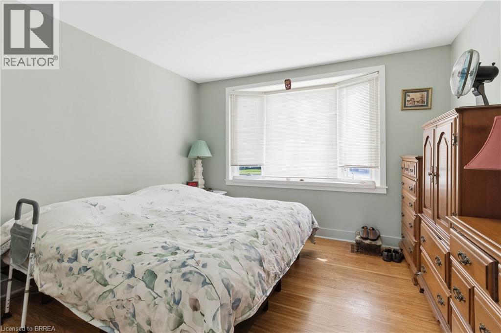 9 Sussex Avenue, Brantford, Ontario  N3R 2G5 - Photo 10 - 40822778