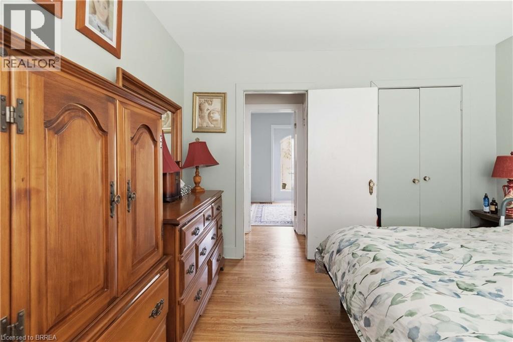 9 Sussex Avenue, Brantford, Ontario  N3R 2G5 - Photo 11 - 40822778