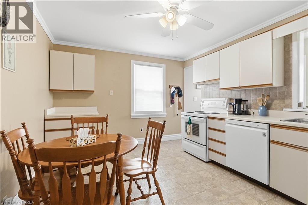 9 Sussex Avenue, Brantford, Ontario  N3R 2G5 - Photo 15 - 40822778