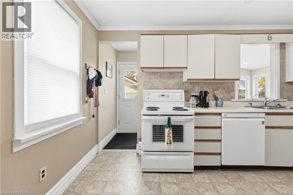 9 Sussex Avenue, Brantford, Ontario  N3R 2G5 - Photo 18 - 40822778