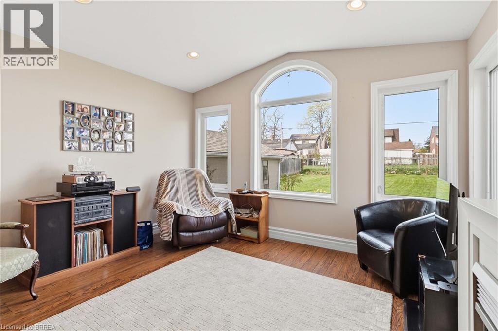 9 Sussex Avenue, Brantford, Ontario  N3R 2G5 - Photo 22 - 40822778