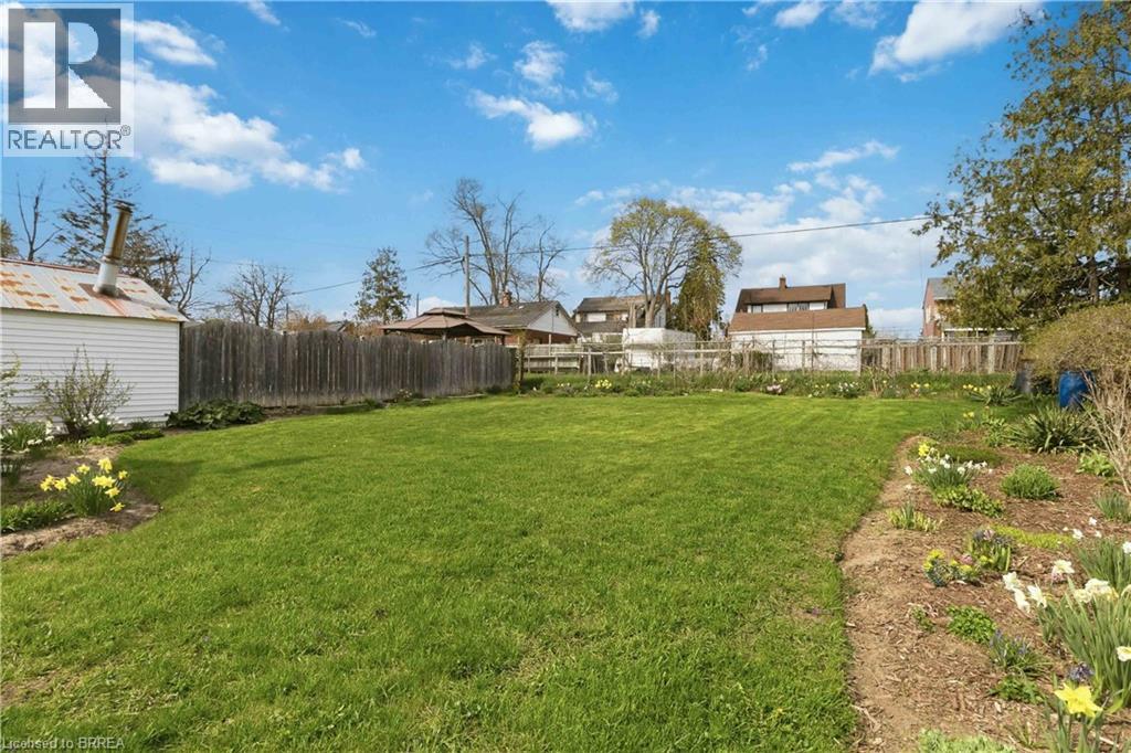 9 Sussex Avenue, Brantford, Ontario  N3R 2G5 - Photo 41 - 40822778