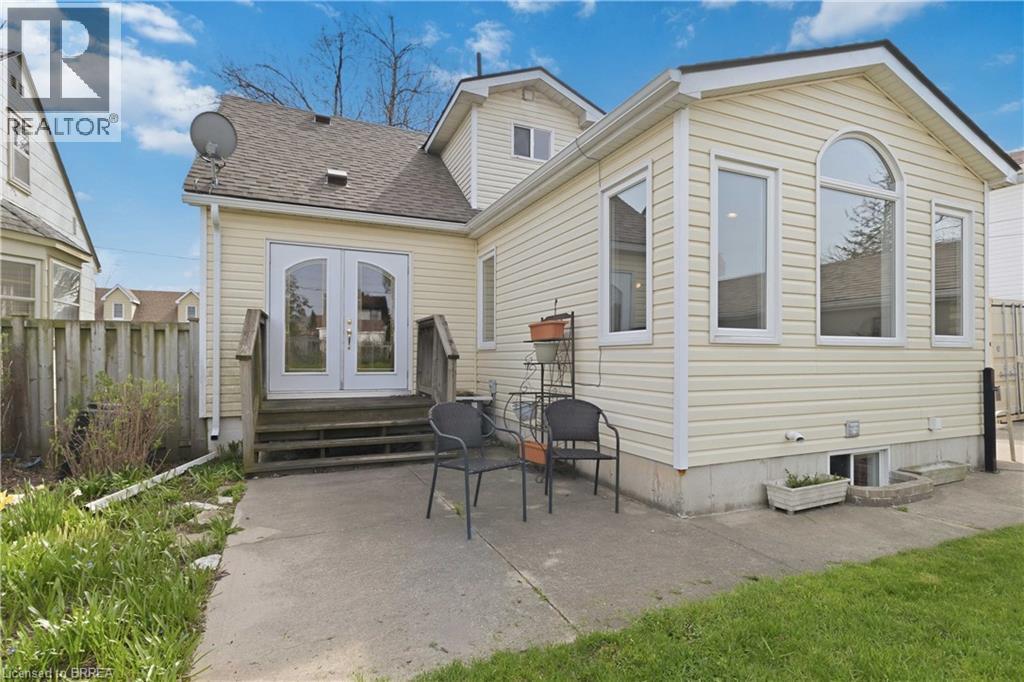 9 Sussex Avenue, Brantford, Ontario  N3R 2G5 - Photo 43 - 40822778