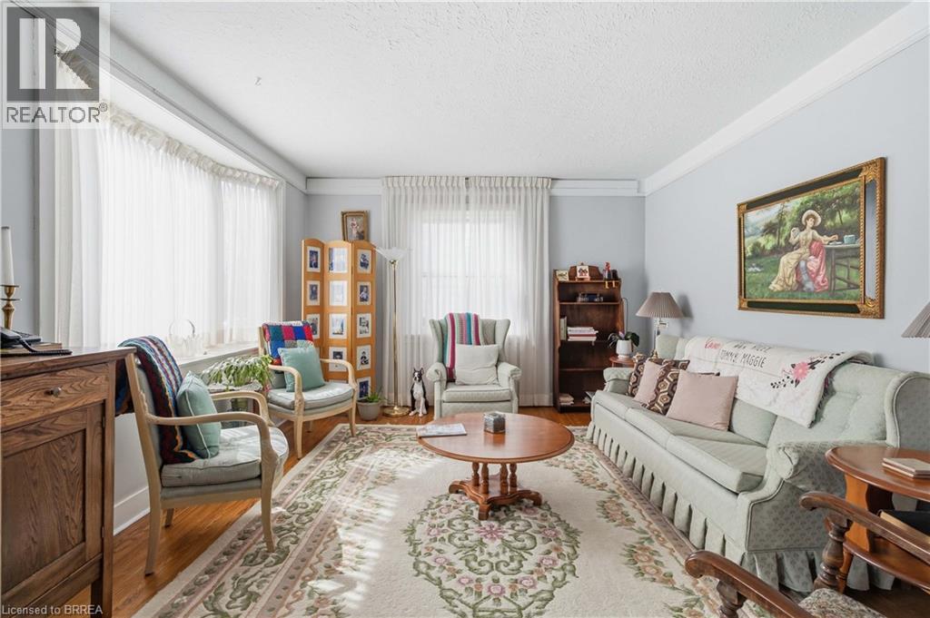 9 Sussex Avenue, Brantford, Ontario  N3R 2G5 - Photo 5 - 40822778