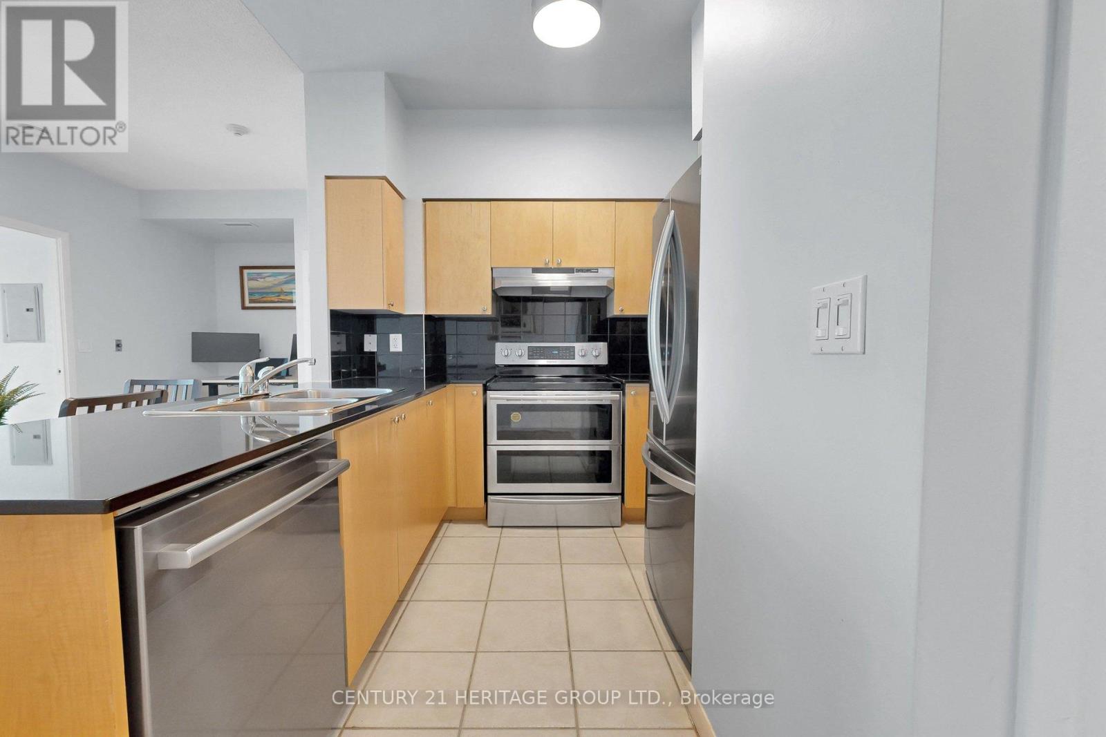 2713 - 231 Fort York Boulevard, Toronto, Ontario  M5V 1B2 - Photo 11 - C12886462