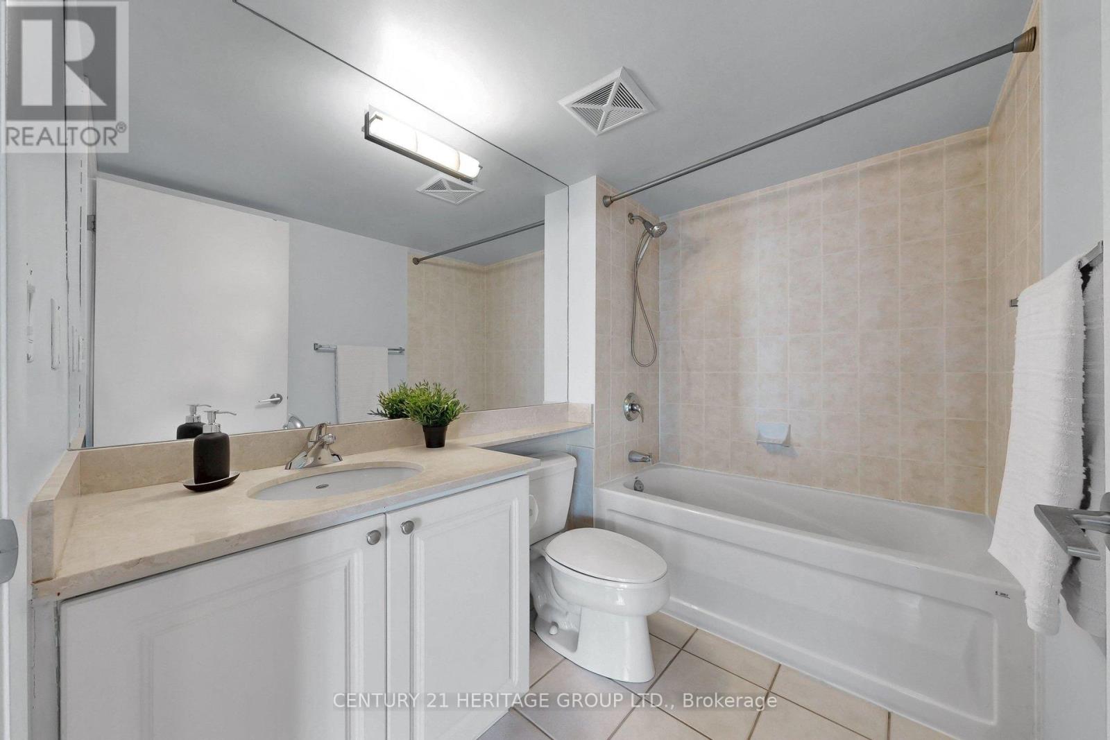 2713 - 231 Fort York Boulevard, Toronto, Ontario  M5V 1B2 - Photo 25 - C12886462