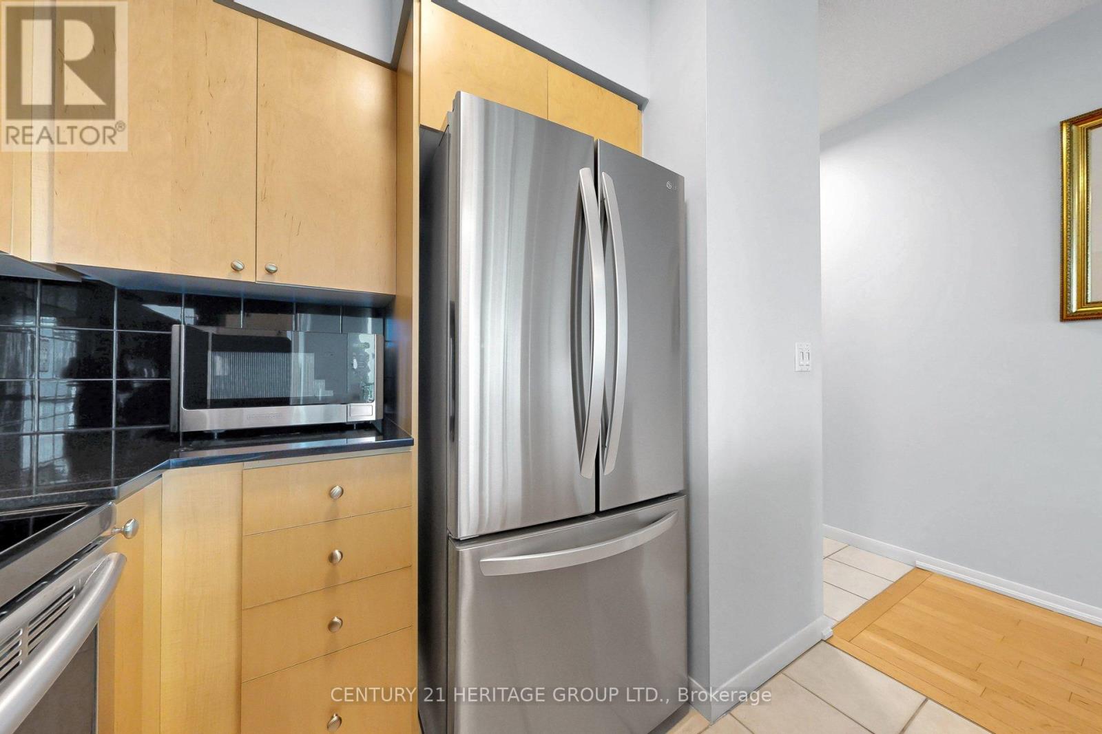 2713 - 231 Fort York Boulevard, Toronto, Ontario  M5V 1B2 - Photo 9 - C12886462