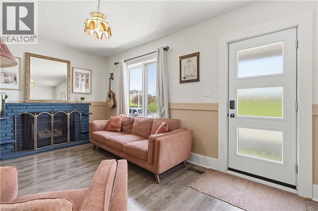 7 Ontario Street, Brantford, Ontario  N3S 2B7 - Photo 6 - 40823840