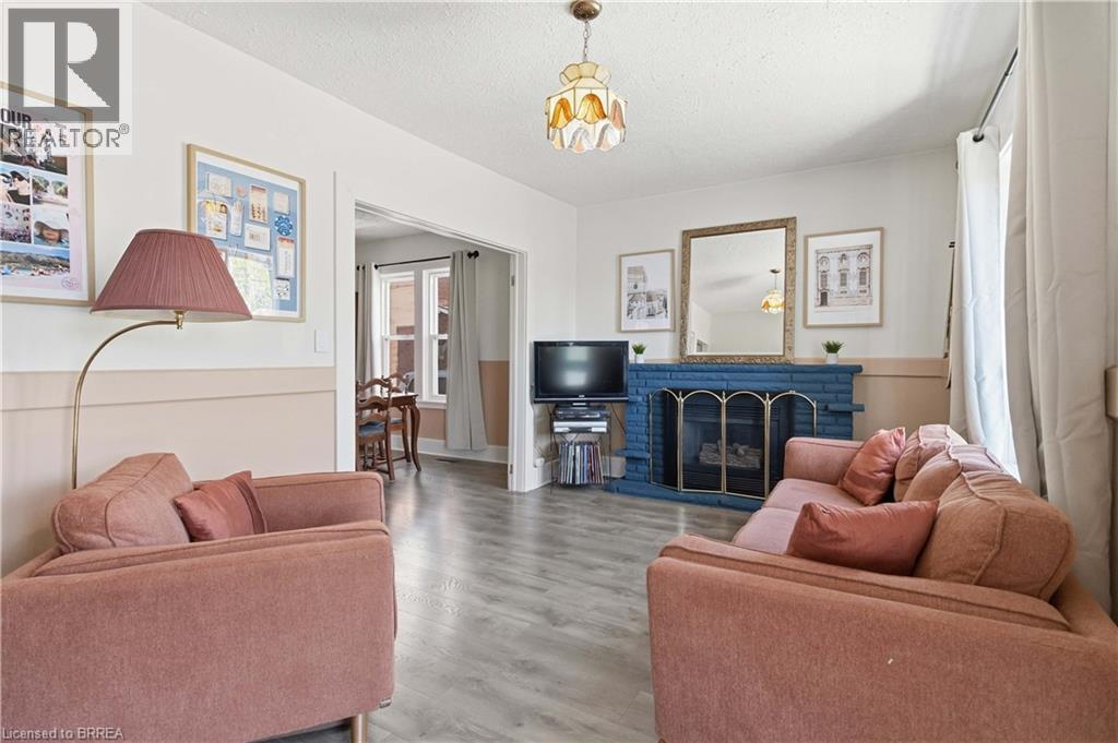 7 Ontario Street, Brantford, Ontario  N3S 2B7 - Photo 5 - 40823840