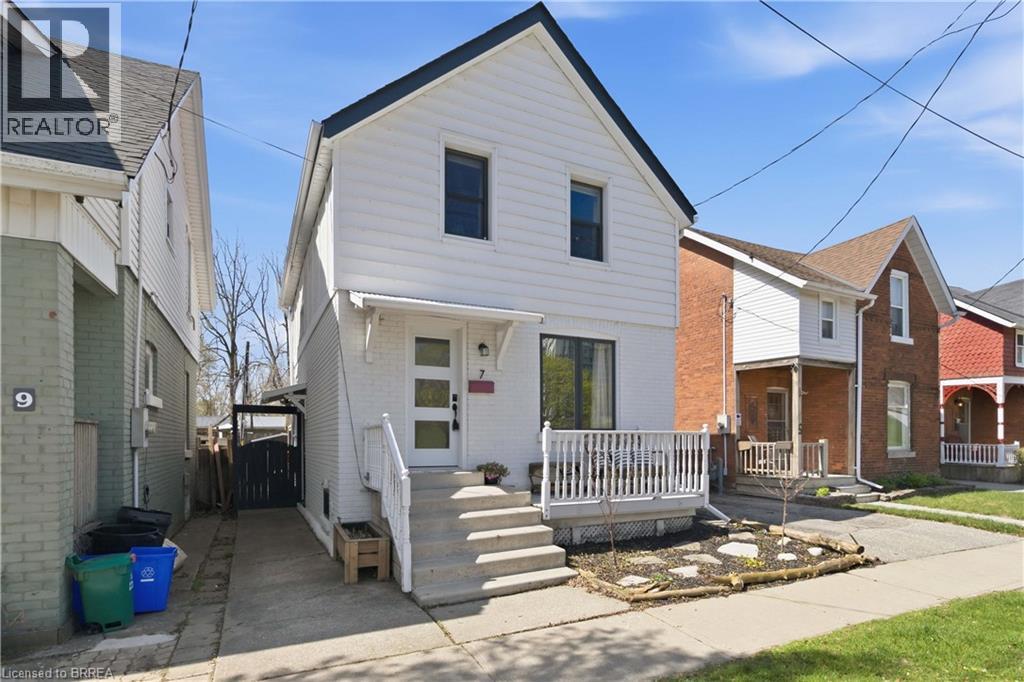 7 ONTARIO Street, Brantford, Ontario