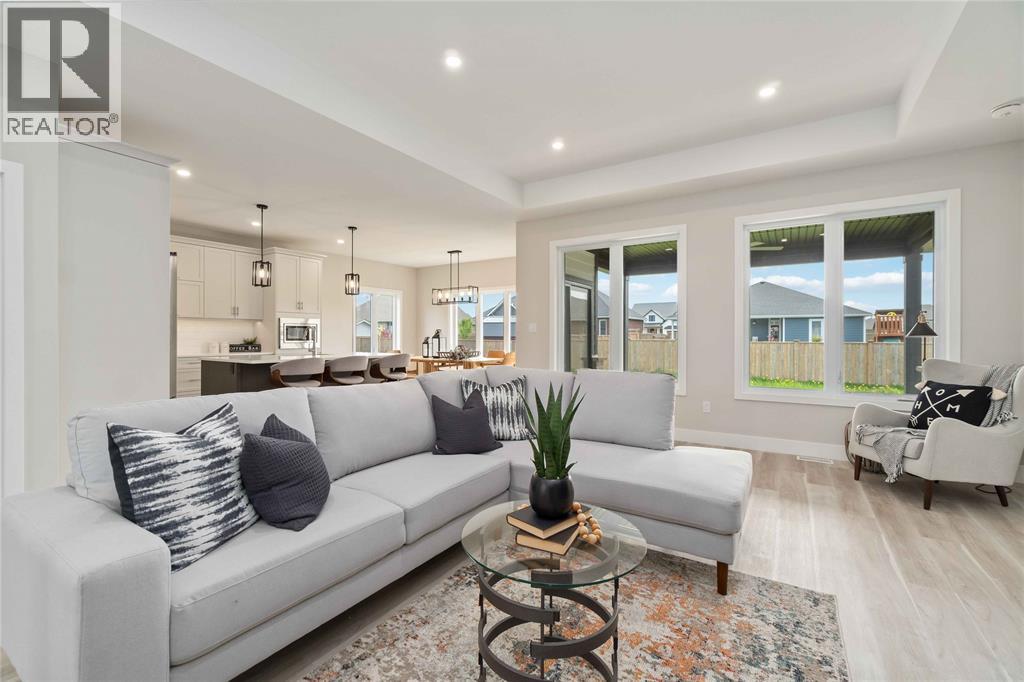 3560 Britt Boulevard, Plympton-Wyoming, Ontario  N0N 1E0 - Photo 5 - 26009127