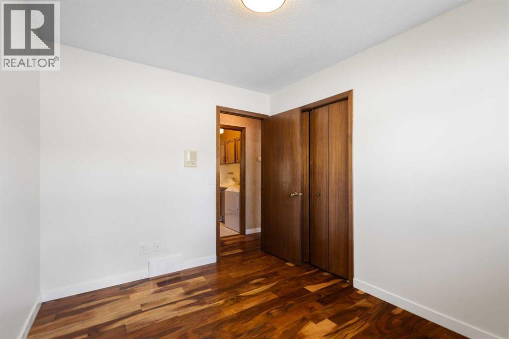 108   Woodmont Drive SW, Calgary, Alberta  T2W 4M3 - Photo 26 - A2303386