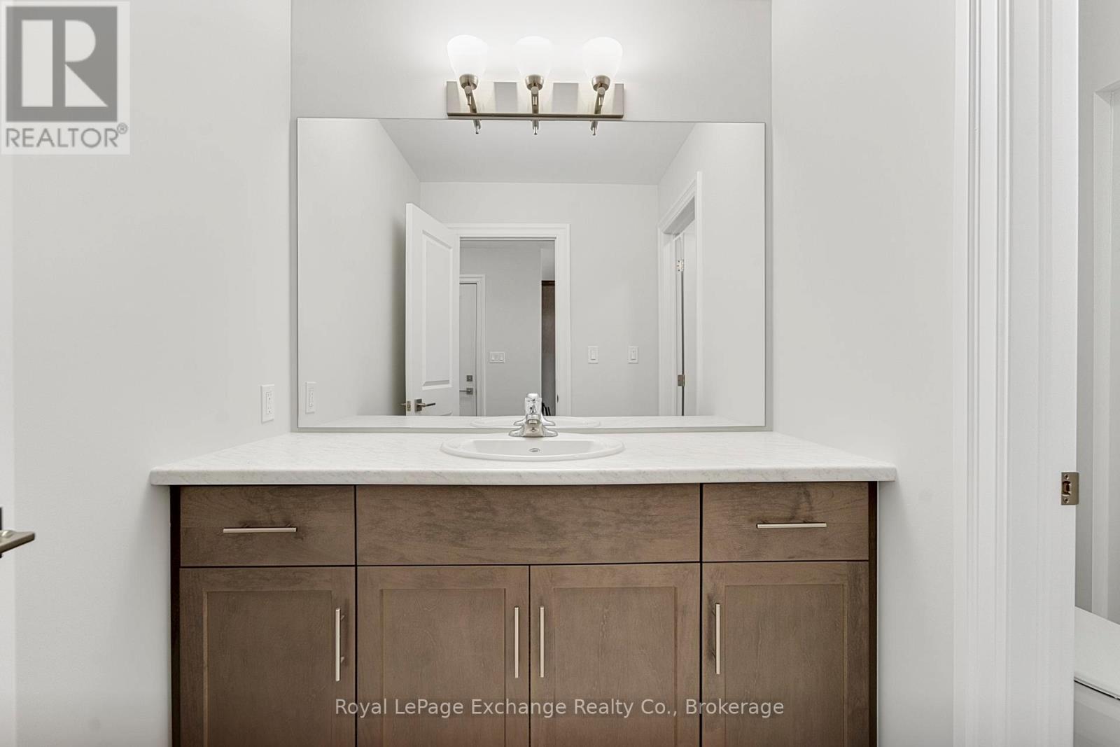 380 Hawthorne Street, Saugeen Shores, Ontario  N0H 2C3 - Photo 13 - X13044220