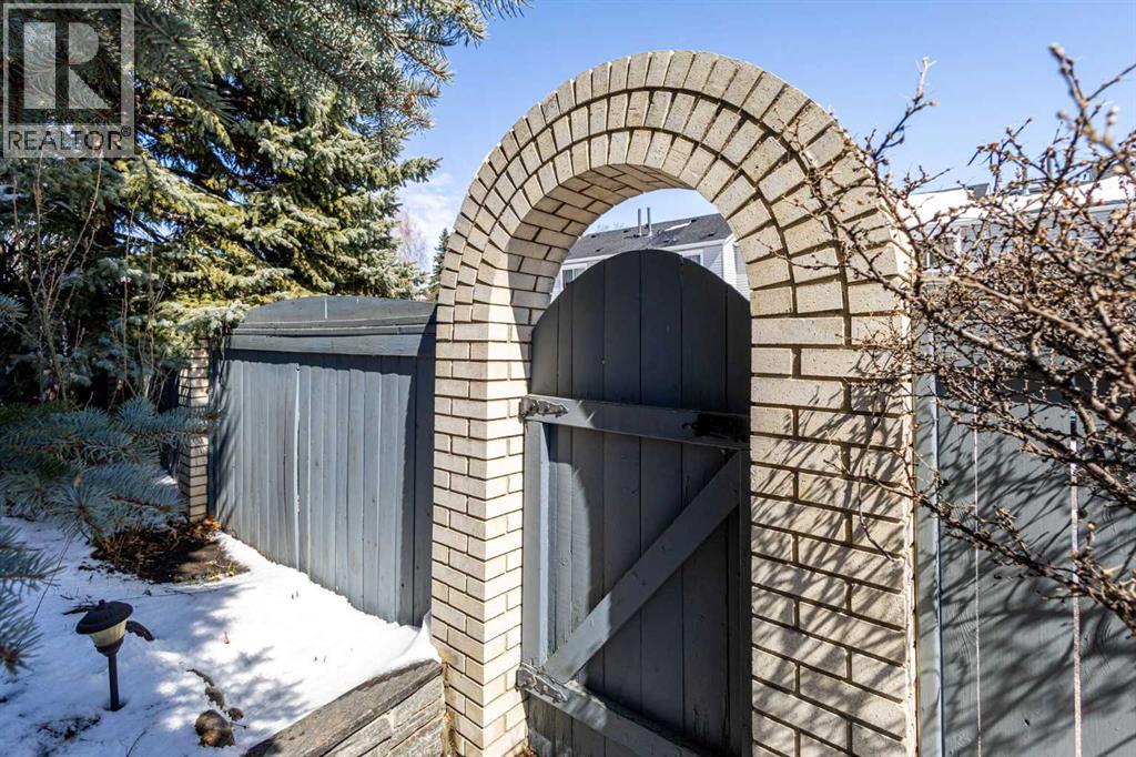 108   Woodmont Drive SW, Calgary, Alberta  T2W 4M3 - Photo 47 - A2303386