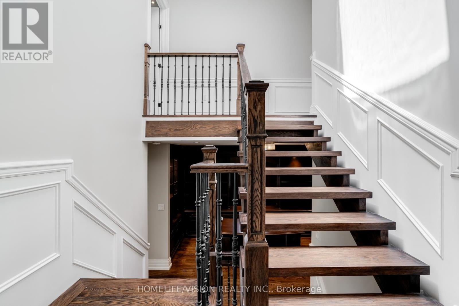 28 Moore Park Avenue, Toronto, Ontario  M2M 1M9 - Photo 43 - C13044204