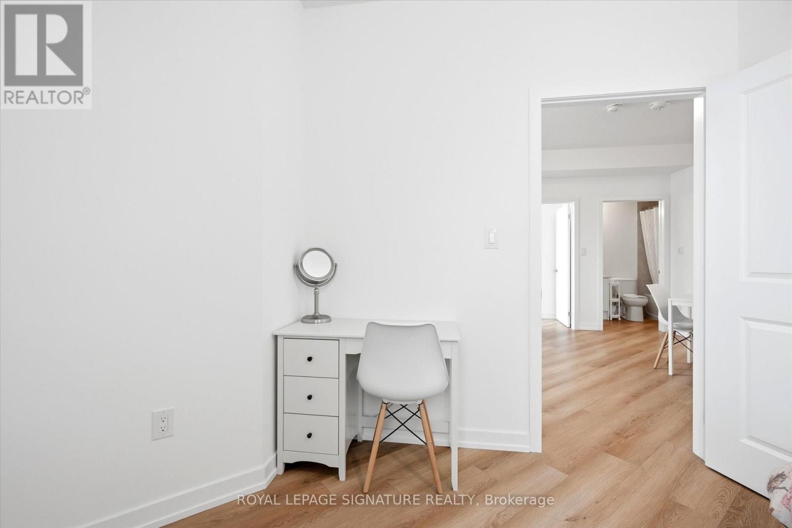 232 - 10 Mallard Trail, Hamilton, Ontario  L8B 2A7 - Photo 8 - X12918830