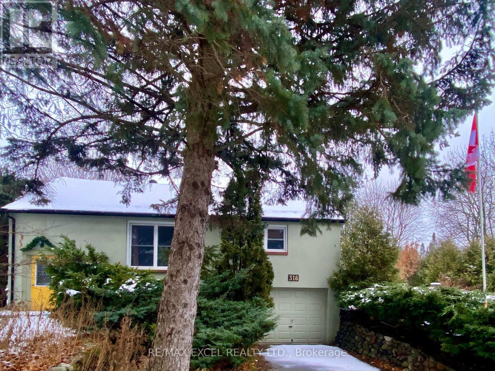 316 EAGLE STREET, Newmarket, Ontario