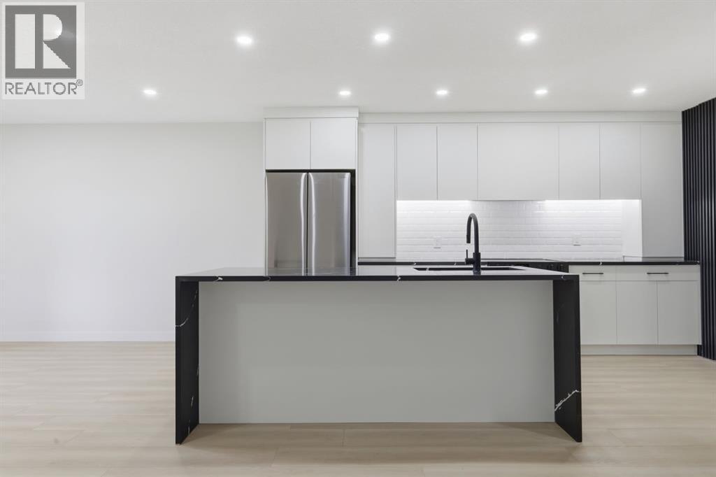 8426 Berkley Road NW, Calgary, Alberta  T3K 1B4 - Photo 13 - A2293697