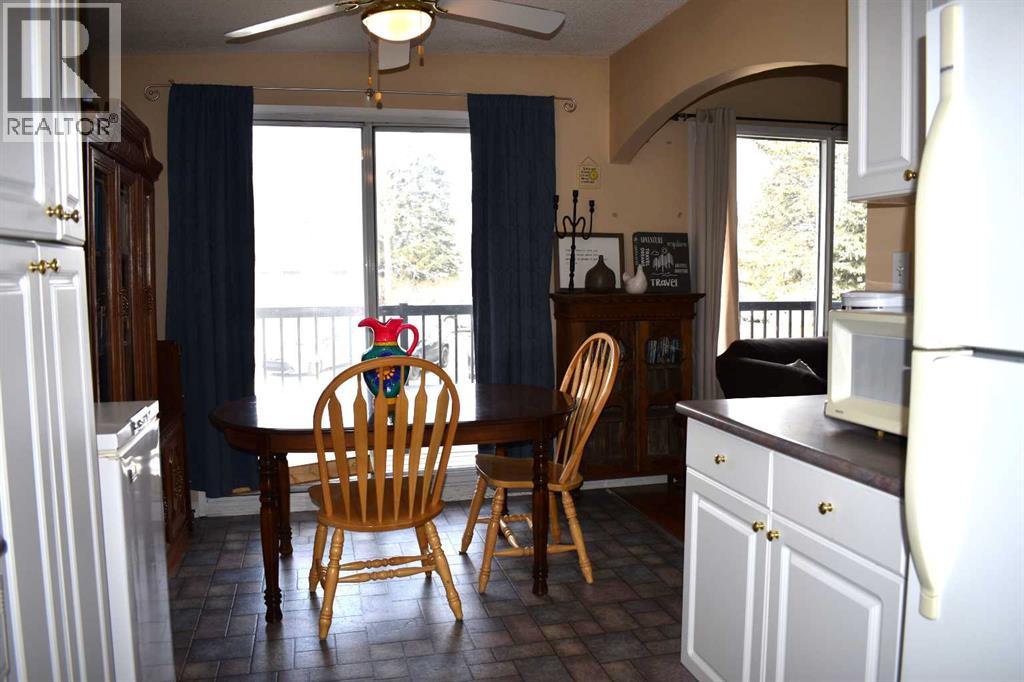 6348 Bowmont Crescent Nw, Calgary, Alberta  T3B 2H4 - Photo 16 - A2301029