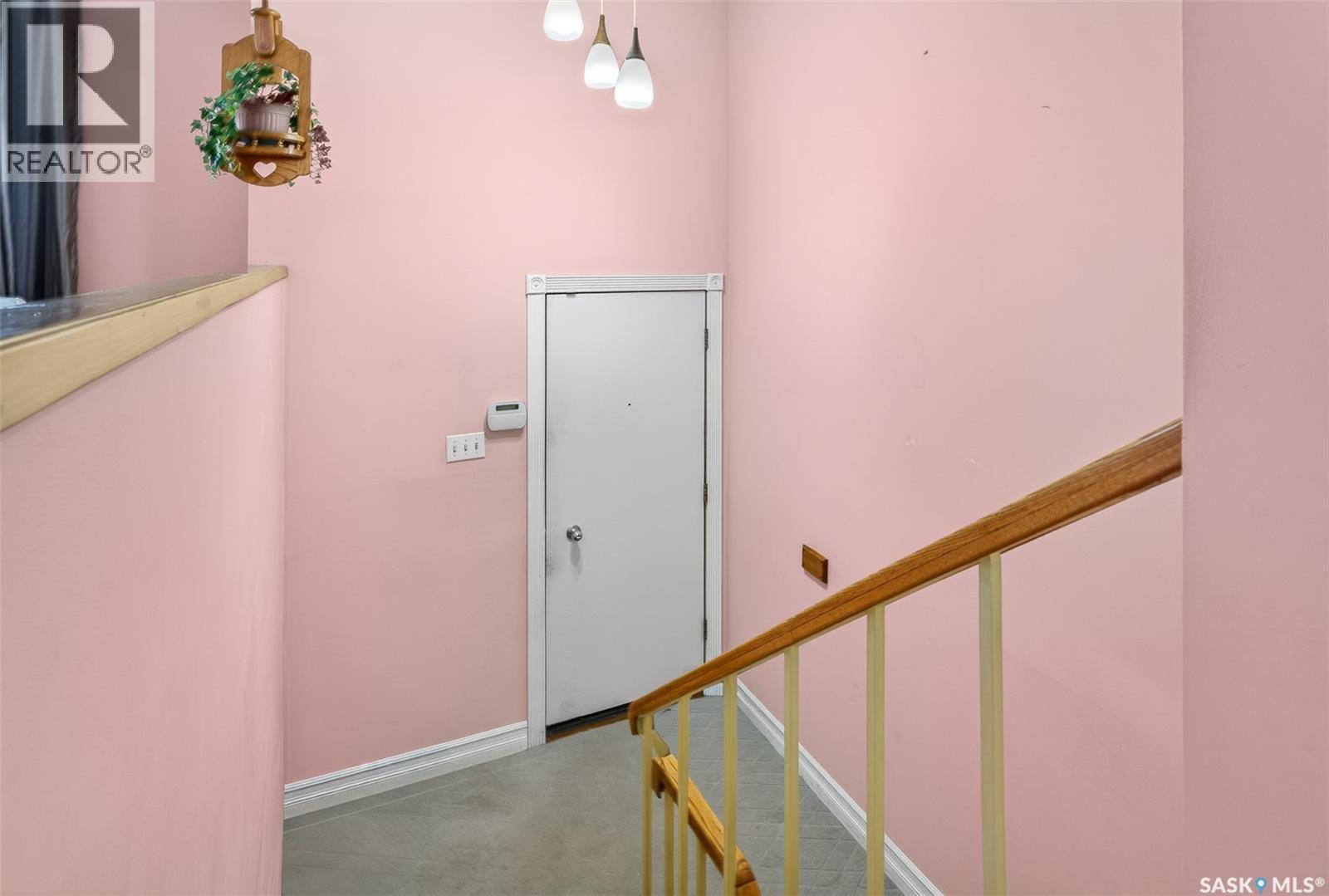 1156 Duffield Crescent, Moose Jaw, Saskatchewan  S6H 5M4 - Photo 3 - SK033913