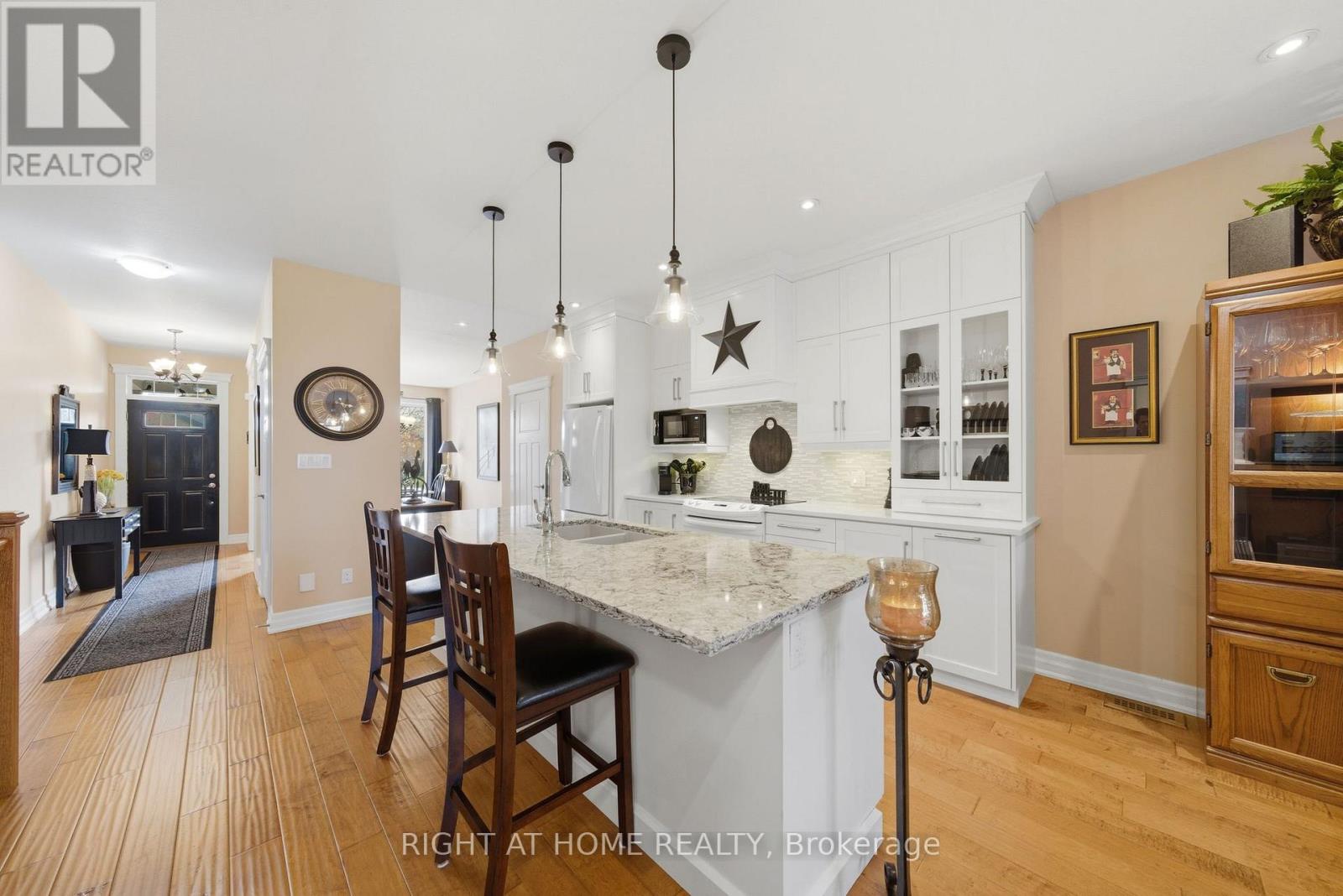 31 Manorwood Drive, West Lincoln, Ontario  L0R 2A0 - Photo 12 - X13044184