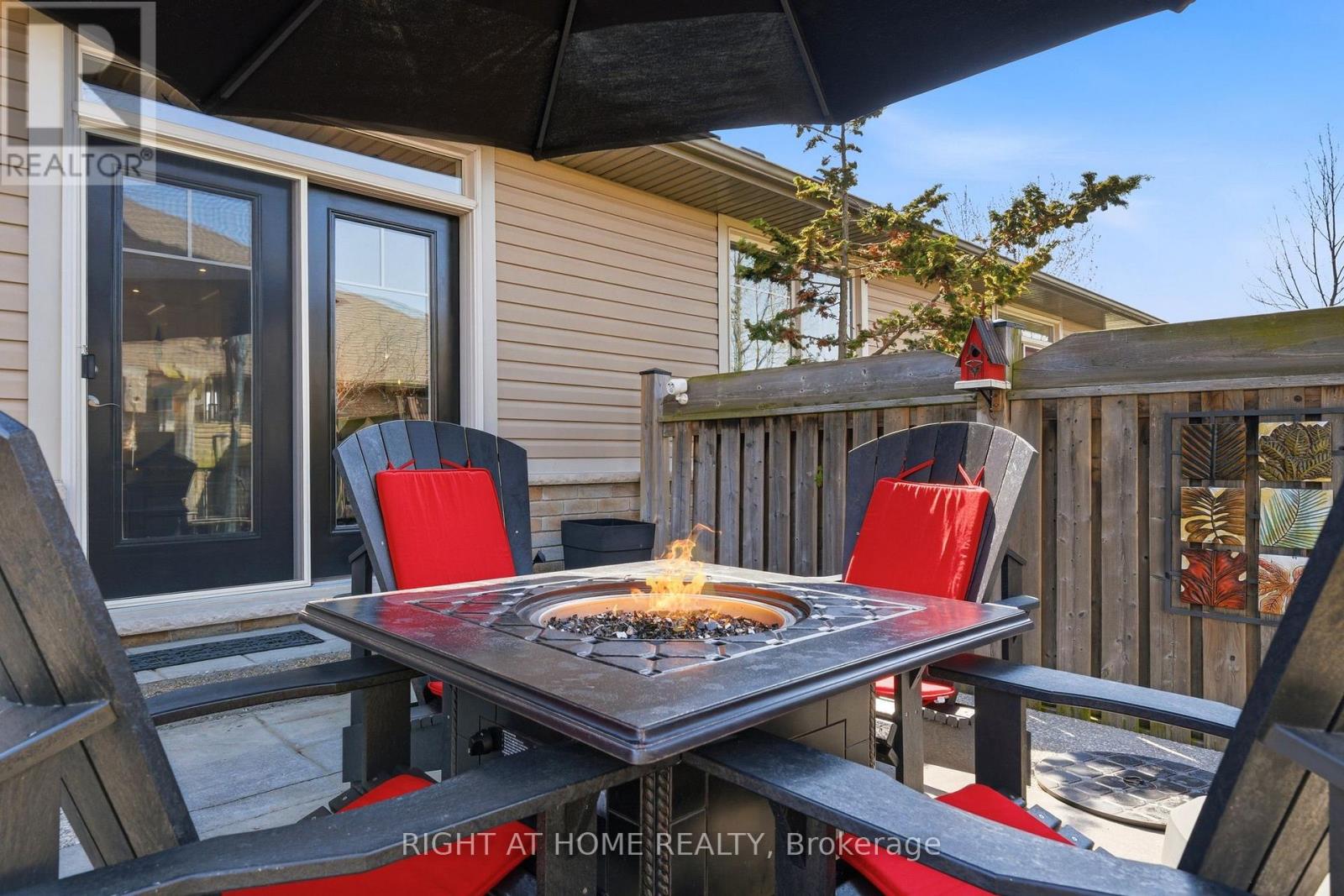 31 Manorwood Drive, West Lincoln, Ontario  L0R 2A0 - Photo 39 - X13044184